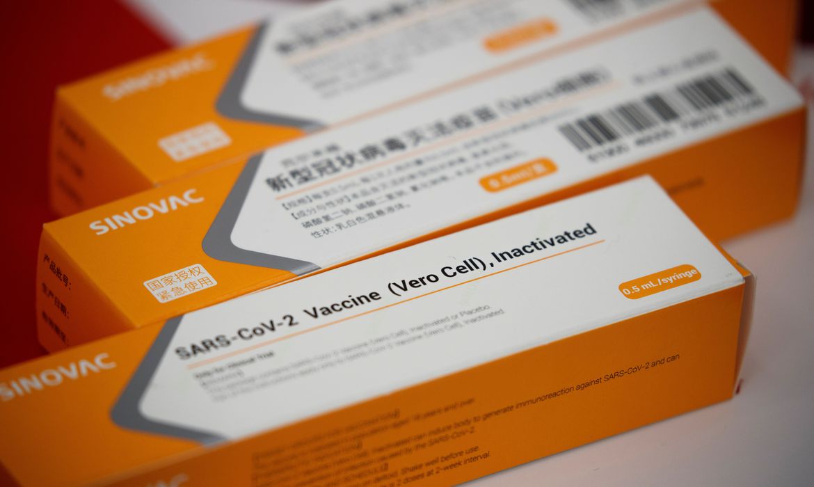 Goiás recebe 107.400 doses de vacinas sendo 21.400 da Butantan e 86.000 da Fiocruz
