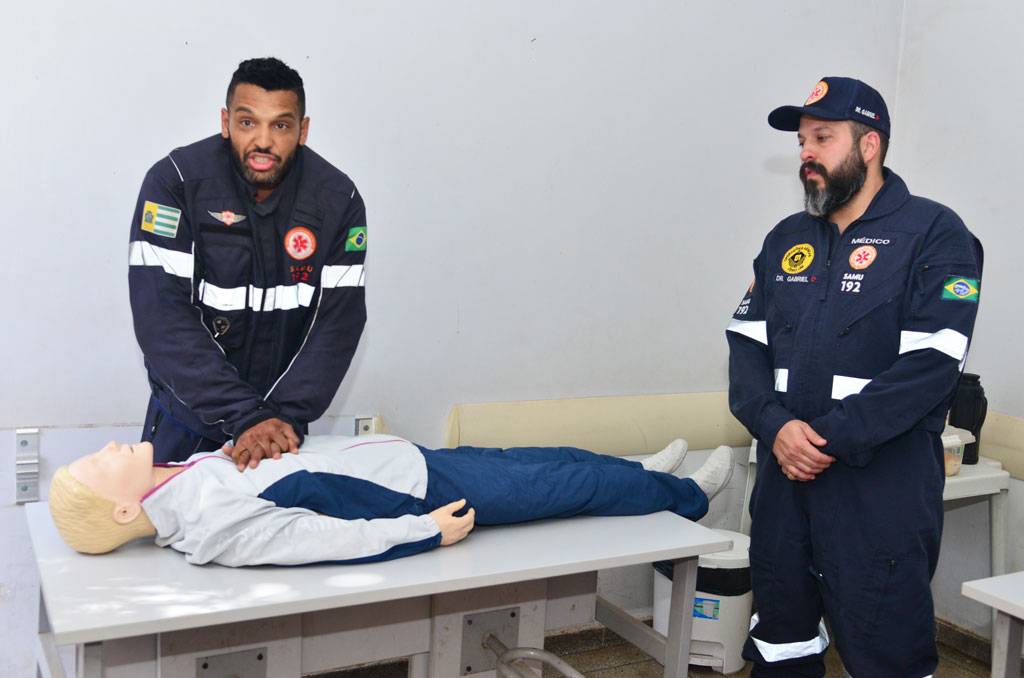 Imagem destacada do post: SAMU de Aparecida ensina como prestar socorro a afogados