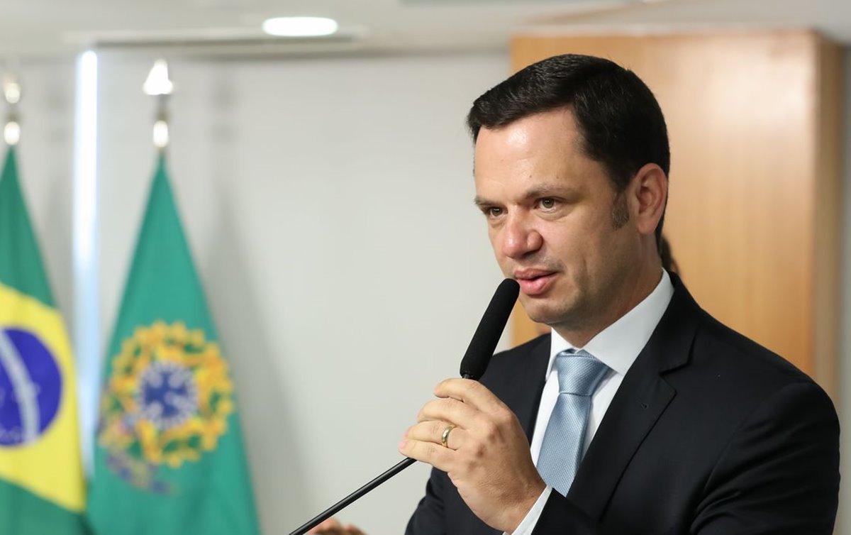 Moraes decreta prisão de ex-comandante da PM e do ex-secretário de Segurança do DF