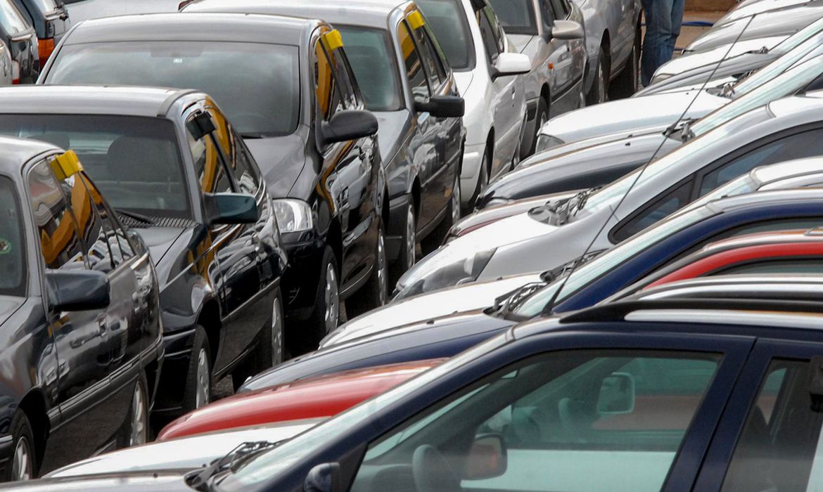 Governo federal destinará mais R$ 300 milhões em incentivos para carro popular