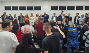 Padilha e deputados federais e senador HMAP e1688230808911