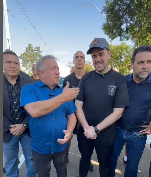 Prefeito Vilmar e ex-prefeito Gustavo participam de Mutirão no Jardim Tiradentes